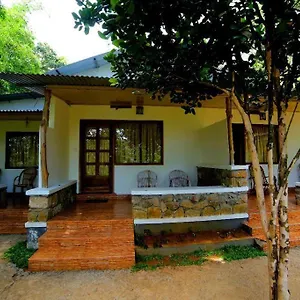 Glenmore Munnar Bed & Breakfast